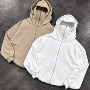 Campera Vala Clava booxy, talle: marron claro es talle 4, y del color  blanca hay talle 1 y 4
